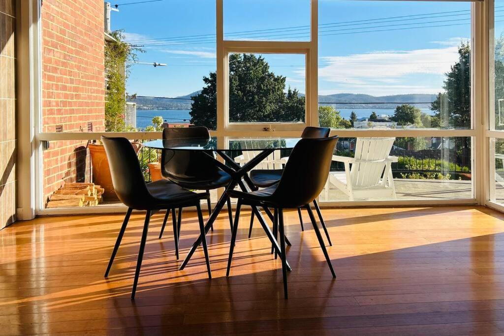 The Tassie - Luxury With Panoramic Water Views Villa Hobart Exterior foto